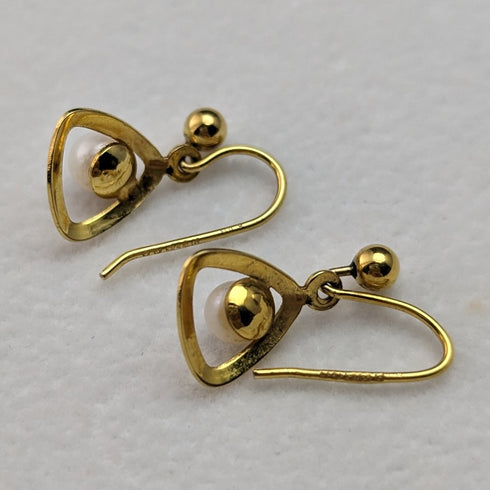British Vintage Jewelry K9 Gold & Pearl Earrings